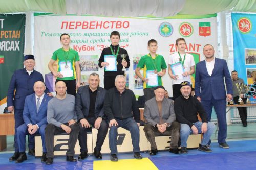 Ифтарлы көрәш бәйрәме