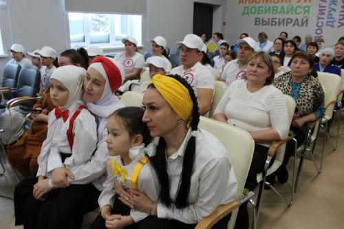 “Әти -әниләр юл куркынычсызлыгы өчен” дип исемләнгән республика бәйгесенең район этабы үтте
