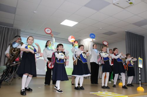 “Әти -әниләр юл куркынычсызлыгы өчен” дип исемләнгән республика бәйгесенең район этабы үтте