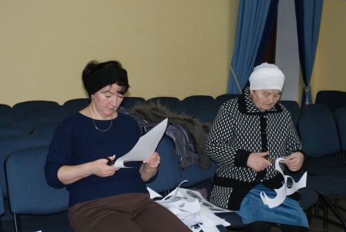 Гөлнара Мөхәммәтҗанова: “Егетләрбезгә, бәйрәм күчтәнәче итеп, кырмыска оясы торты әзерләдек”