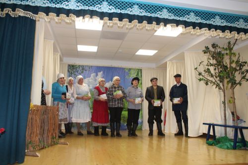 Олысы да, кечесе дә яратып карады