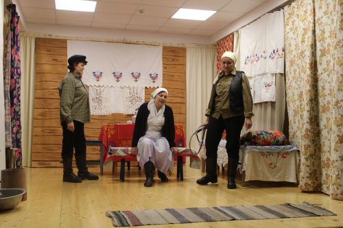Олысы да, кечесе дә яратып карады