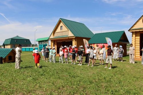 Россия көне уңаеннан