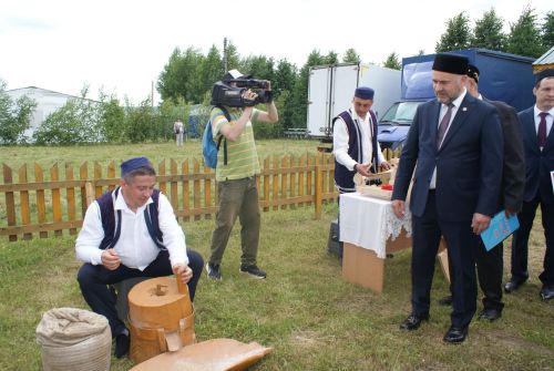 Пермь өлкәсенең Барда муниципаль округында  «Барда җыены» узды