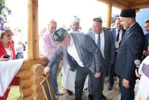 Пермь өлкәсенең Барда муниципаль округында  «Барда җыены» узды