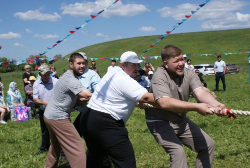 Кече Кибәхуҗада узган сабан туе батыры билгеле