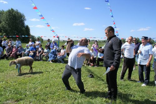 Кече Кибәхуҗада узган сабан туе батыры билгеле