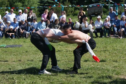 Кече Кибәхуҗада узган сабан туе батыры билгеле