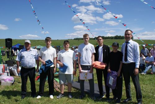 Кече Кибәхуҗада узган сабан туе батыры билгеле