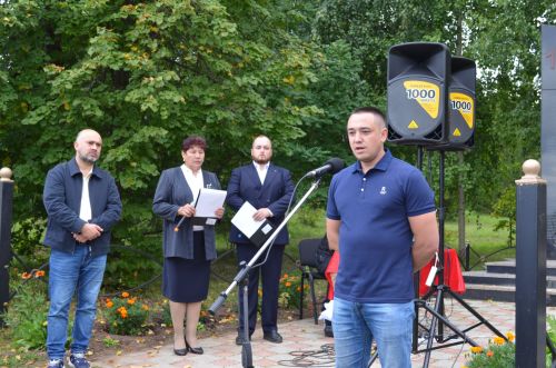 Флүр  Закировның исемен мәңгеләштерү максатыннан һәйкәл ачылды