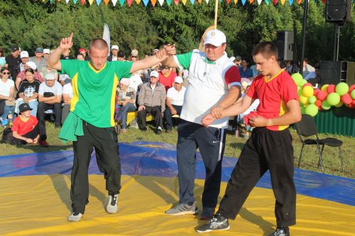 РСФСРның спорт остасы  Фоат Шайдуллин истәлегенә көрәш турниры узды