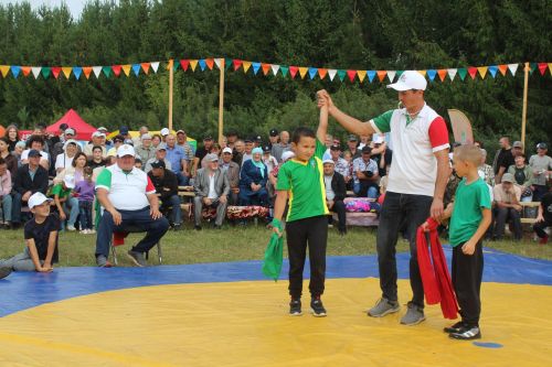 РСФСРның спорт остасы  Фоат Шайдуллин истәлегенә көрәш турниры узды