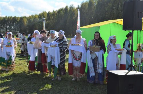 Теләчедә гастрофестиваль узды (фоторепортаж)