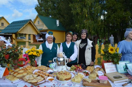 Теләчедә гастрофестиваль узды (фоторепортаж)