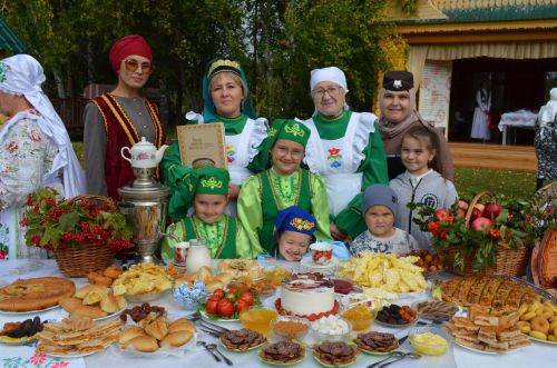 Теләчедә гастрофестиваль узды (фоторепортаж)