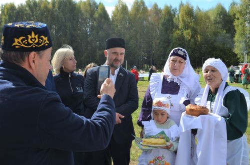 Теләчедә гастрофестиваль узды (фоторепортаж)