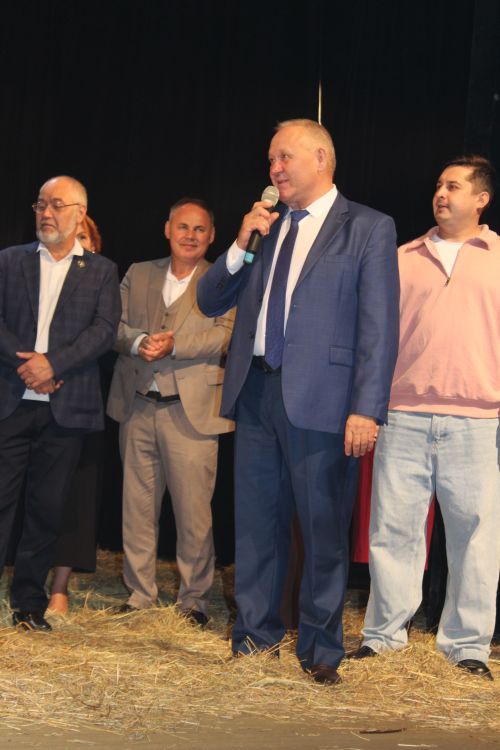 Алмаз да атлы булды