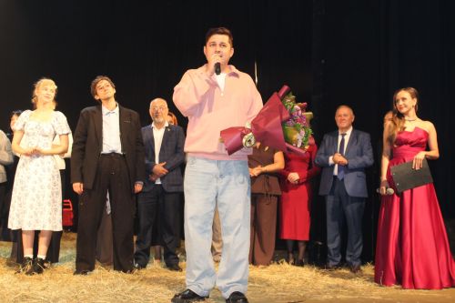 Алмаз да атлы булды