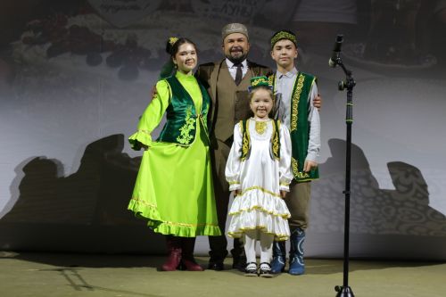 Алмаз да атлы булды