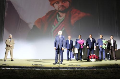 Алмаз да атлы булды