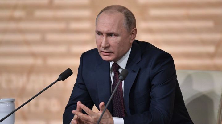 Путин табибларның хезмәт хакын арттыру ысулларын әйтте
