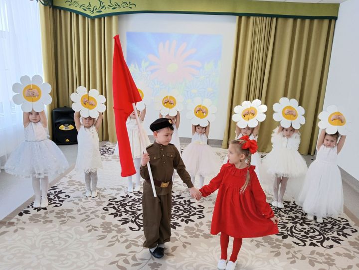 15 февраль көнне Герой-шагыйрьнең тууына 119 ел тулды