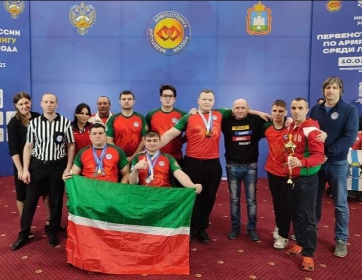 Команда икенче урын алды