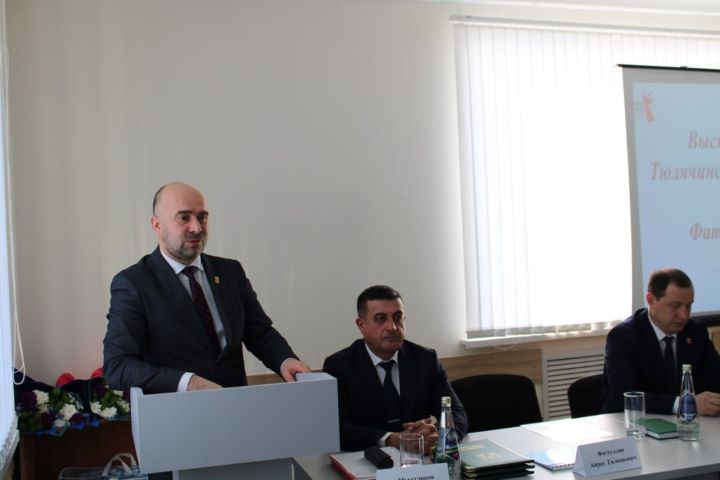Газ хуҗалыгы хезмәткәрләре белән очраштылар