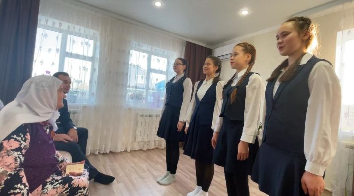 Ветераннарыбызга изге теләкләр теләделәр