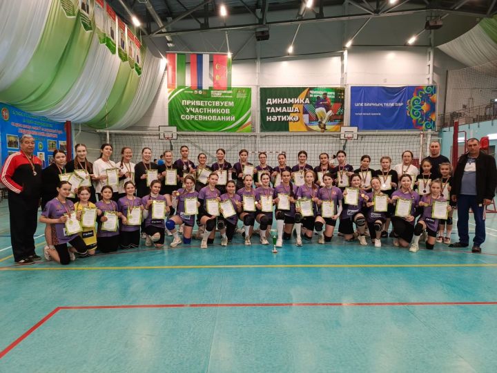 Волейбол буенча Теләче муниципаль районы беренчелеге узды