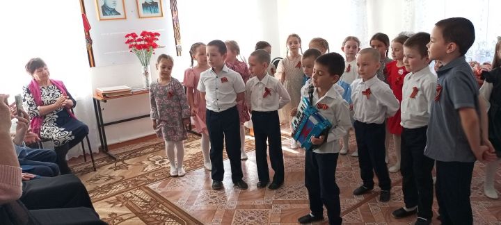 Район Ветераннар йортында кунакта булдылар