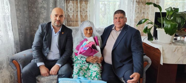 Тәбрикләделәр