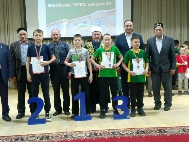 Спорт остасы истәлегенә көрәш буенча ачык турнир узды