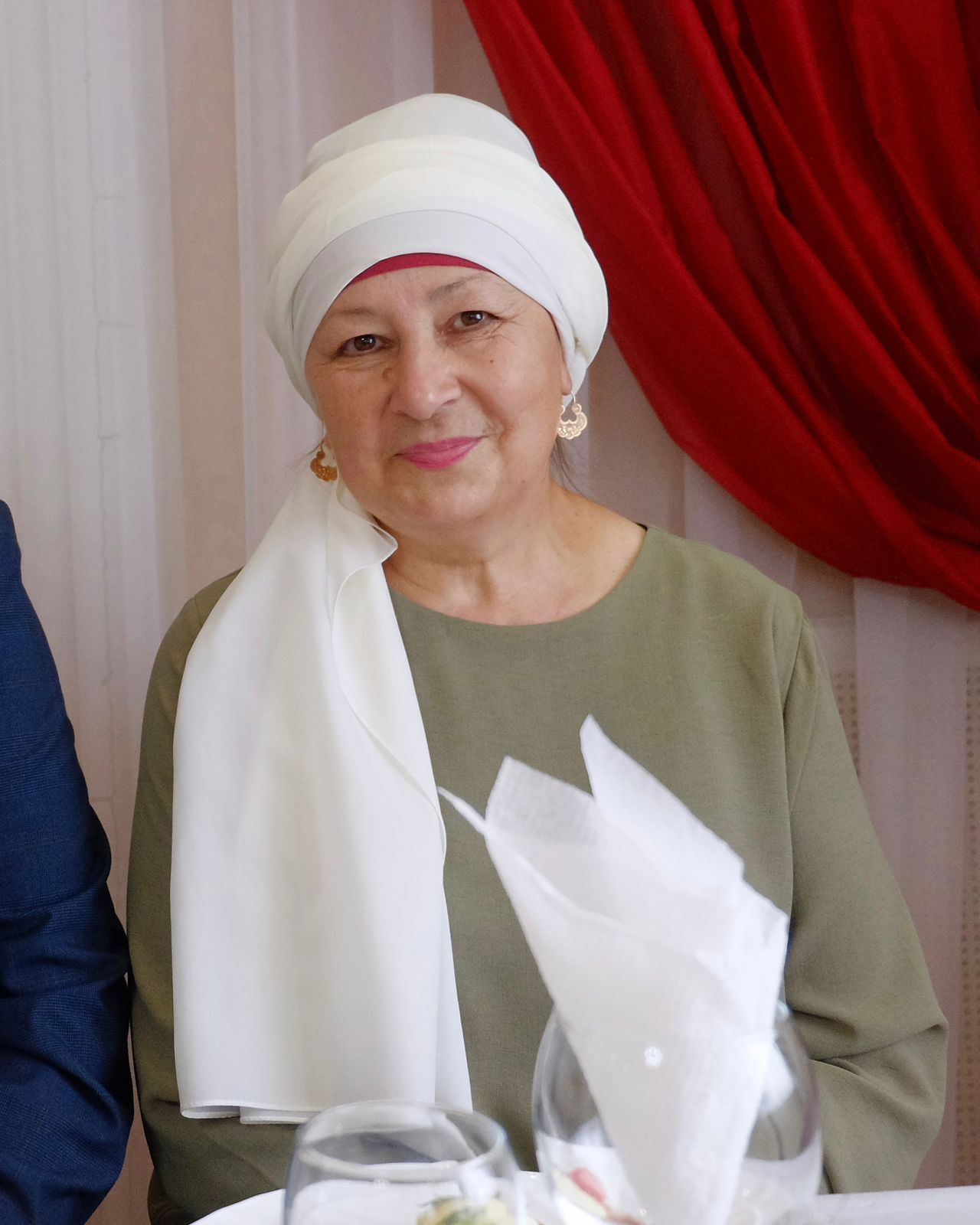 8 июнь көнне &nbsp;Алан авылында яшәүче Касыймова Чулпан Хакимҗан кызының 55 яшьлек юбилее
