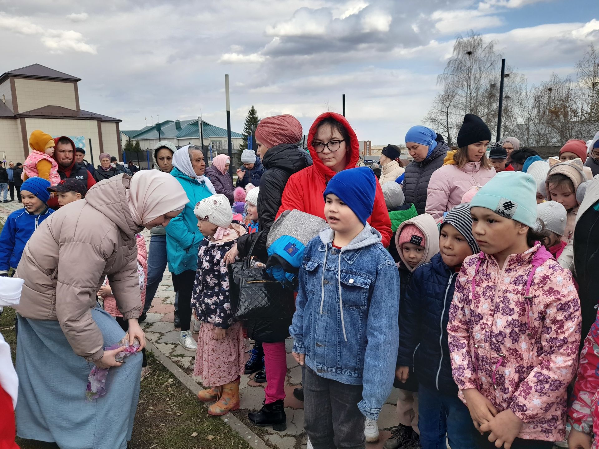 Балалар өчен бәйрәм оештырдылар