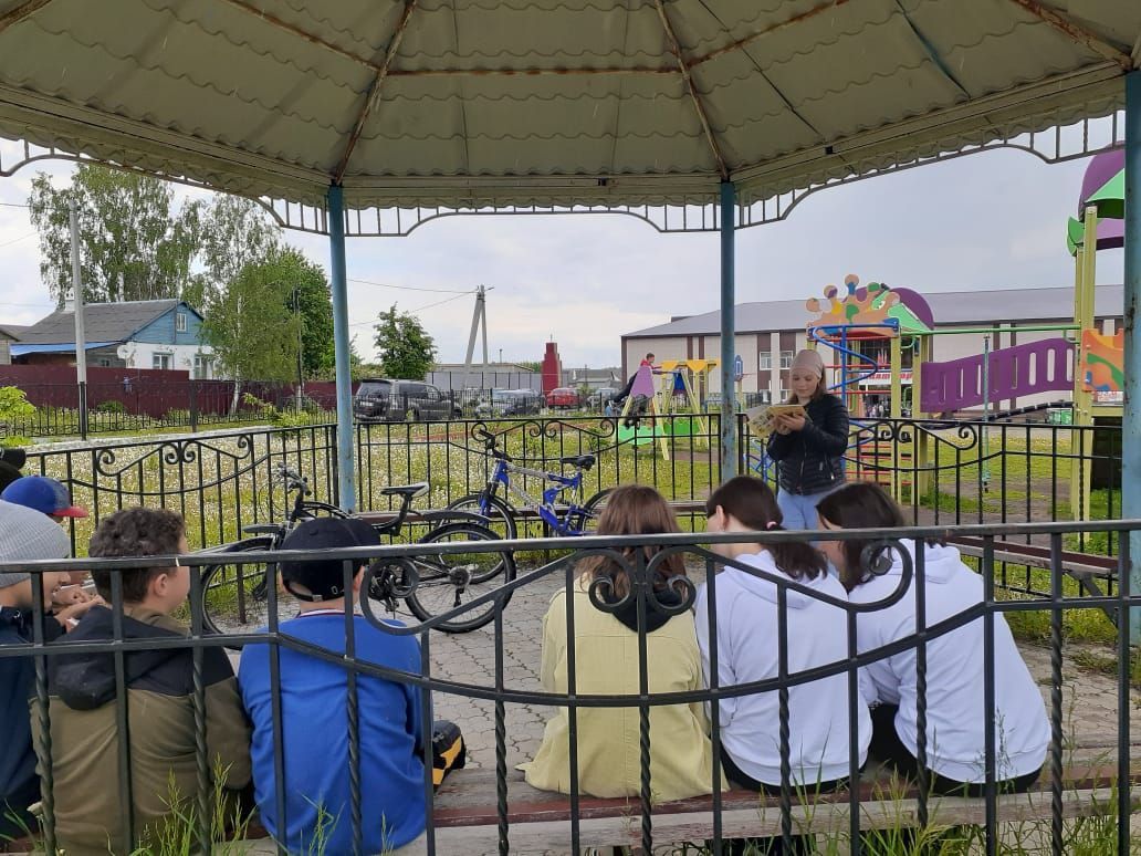 Китапханәгә иң актив китап укучылар чакырылды