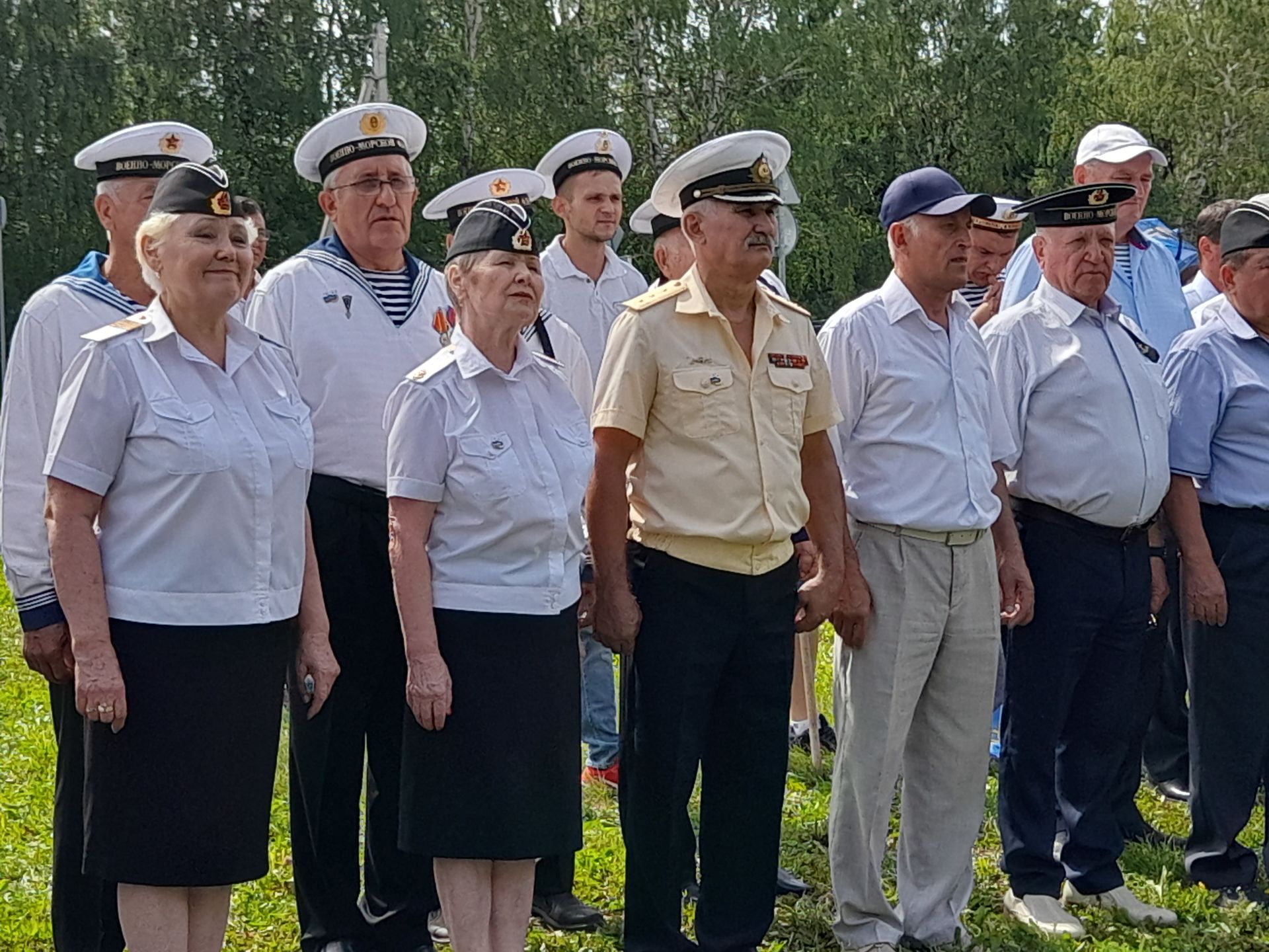 Теләче Дан аллеясында, хәрби диңгез флоты көне уңаеннан һәйкәл ачылды