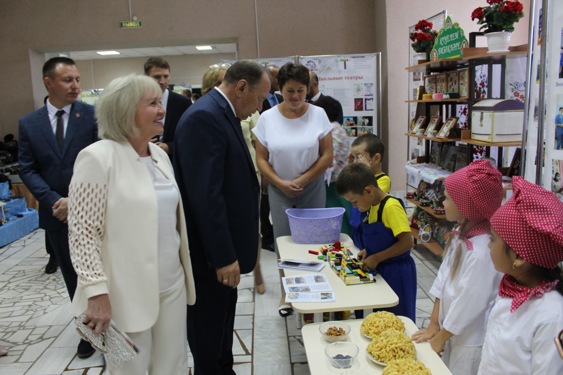 Август киңәшмәсе: нәтиҗәләр ясалды, бурычлар билгеләнде