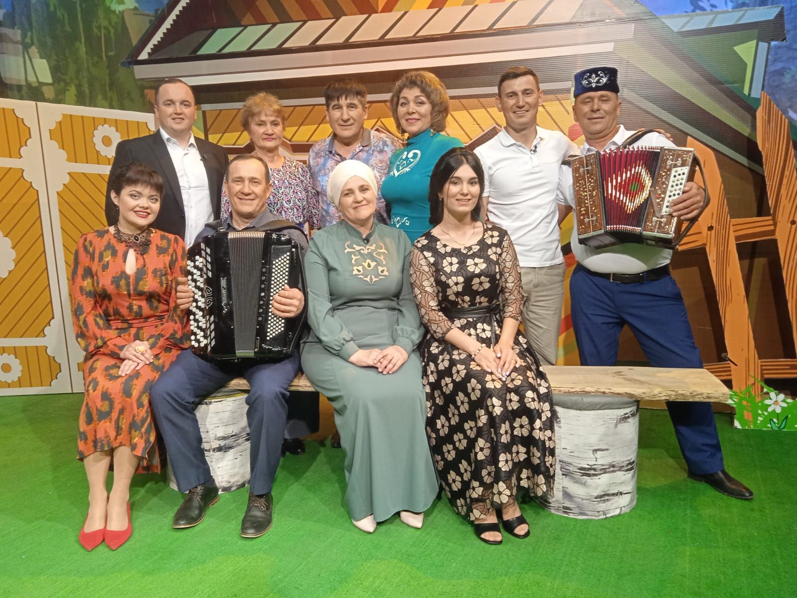 Безнекеләр - «Кәмит Җәвит» тә