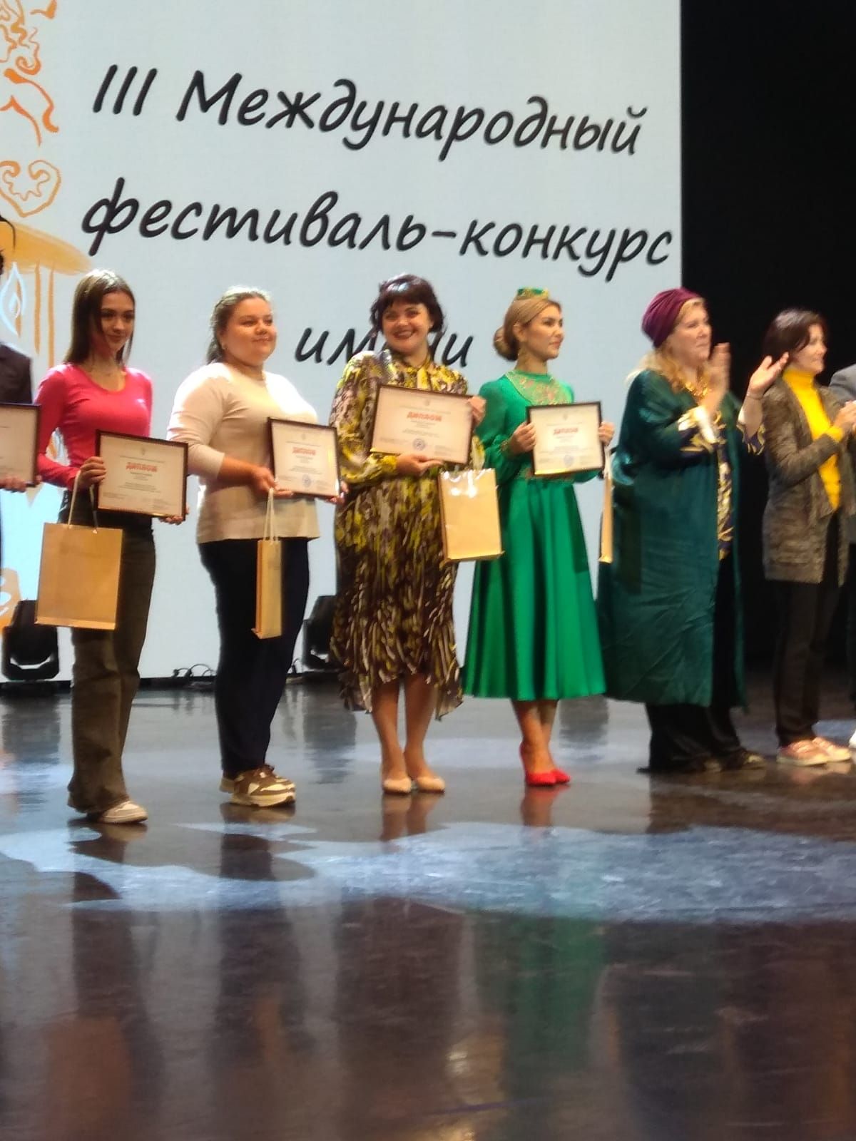 Әлфия Авзалова исемендәге III Халыкара фестиваль конкурсында катнаштылар