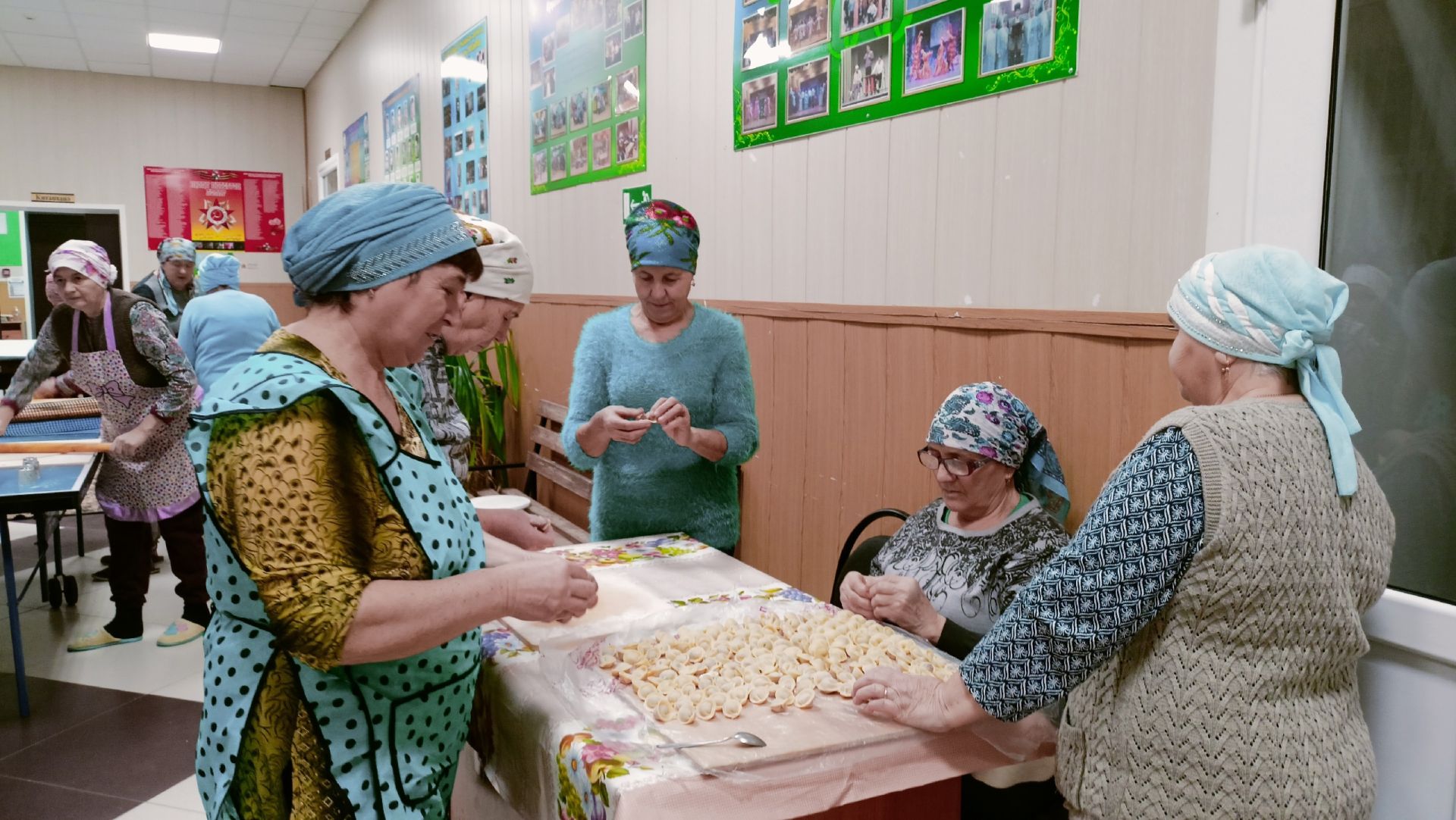 Хәрби хезмәттә булган егетләргә пилмән ясыйлар
