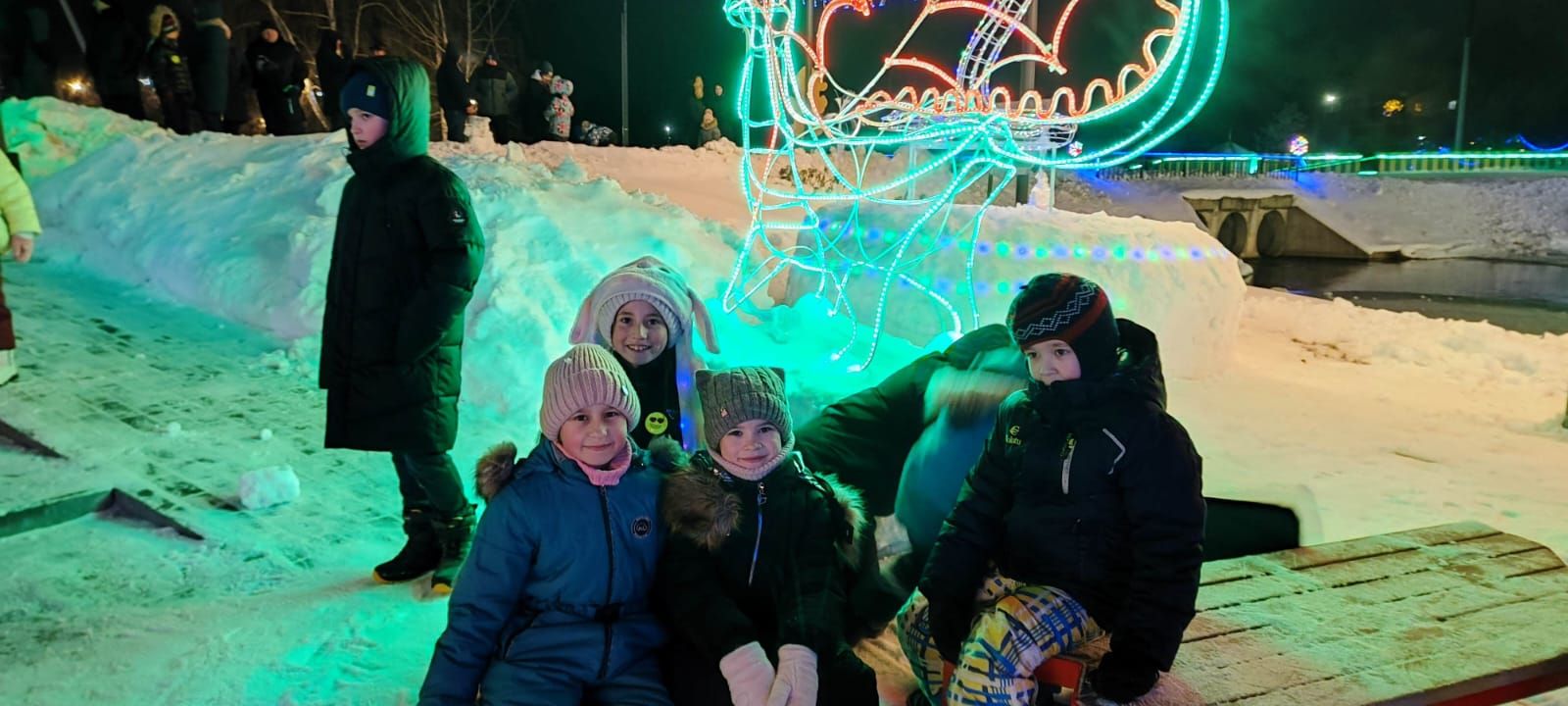 Баландышта чыршы утлары кабынды