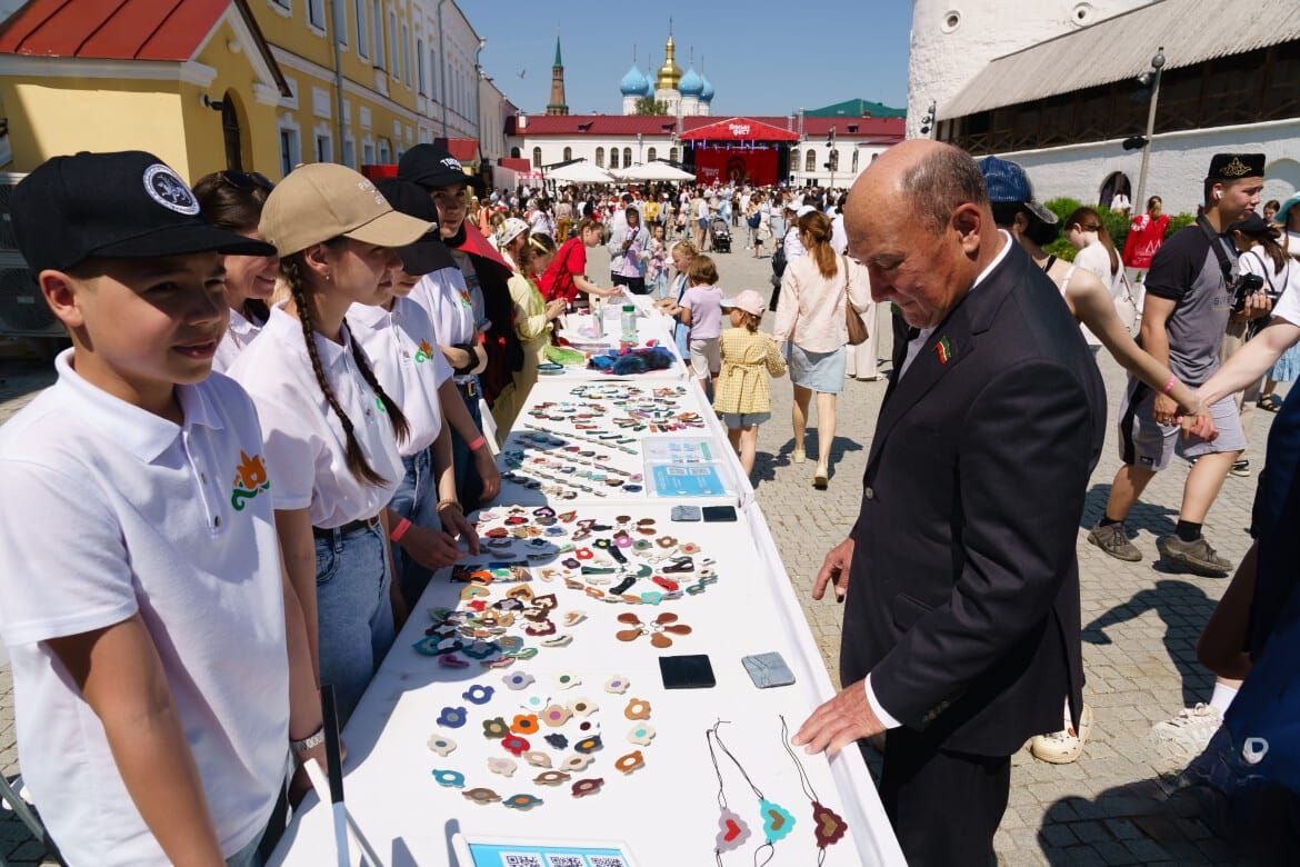 Җәйнең беренче көнендә Теләче егет- кызлары «Ялкын фест» үткән Казан Кремлендә булдылар