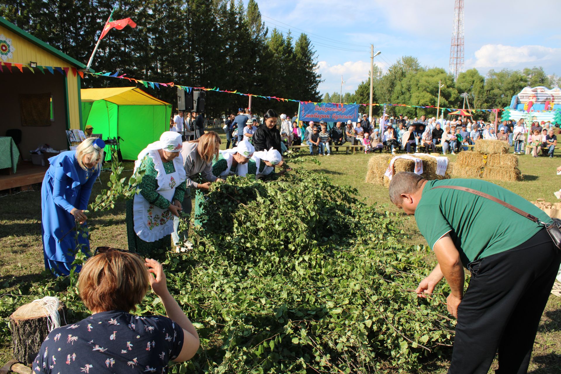 «Блогерлар сабан туе +Түгәрәк уен» (фотолар)