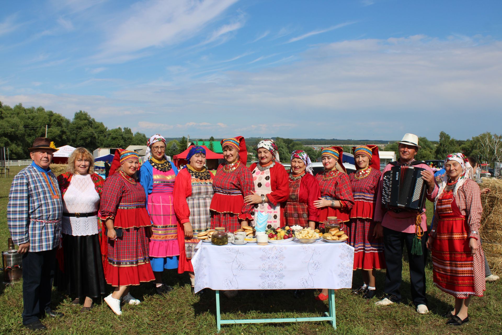 «Блогерлар сабан туе +Түгәрәк уен» (фотолар)