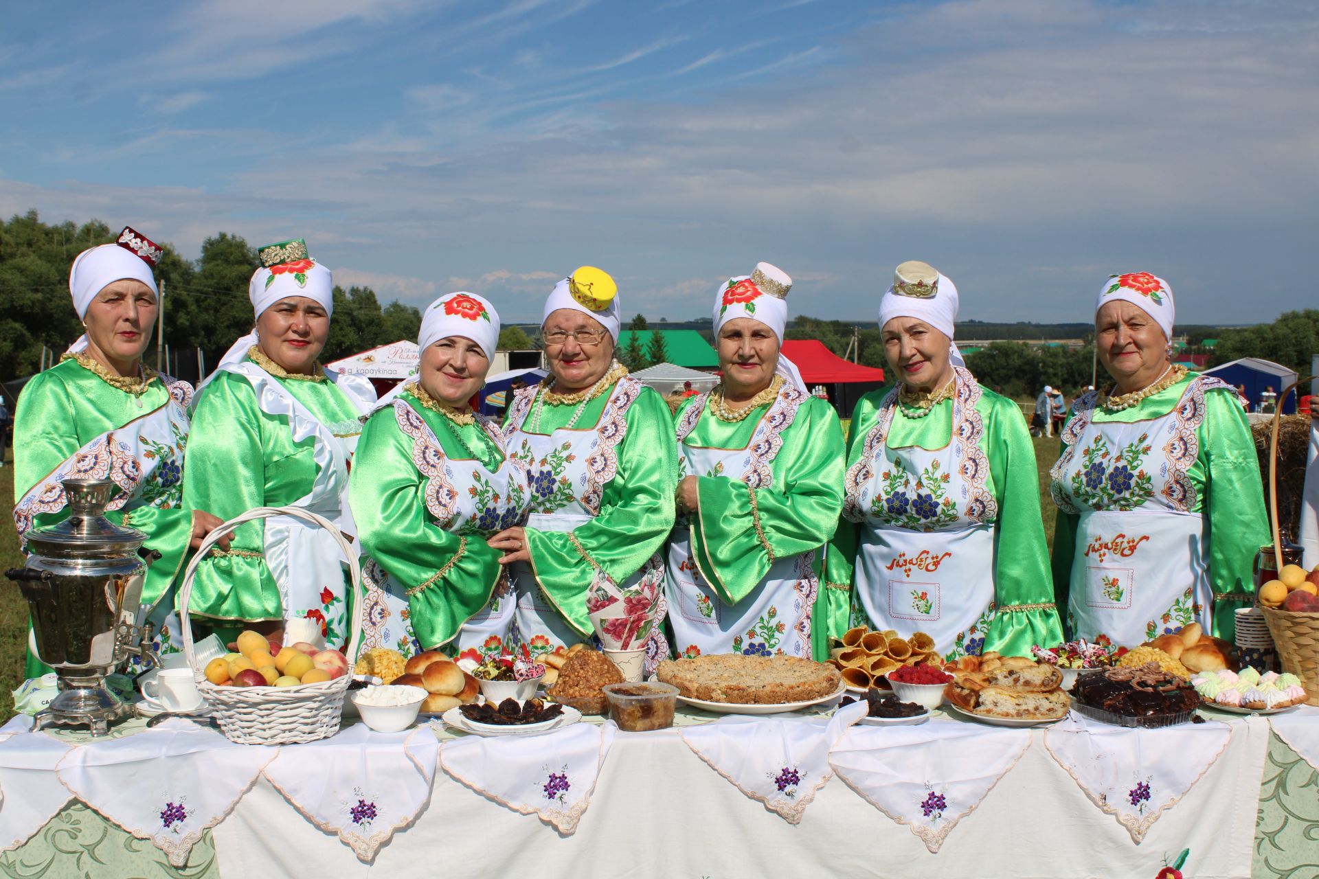 «Блогерлар сабан туе +Түгәрәк уен» (фотолар)