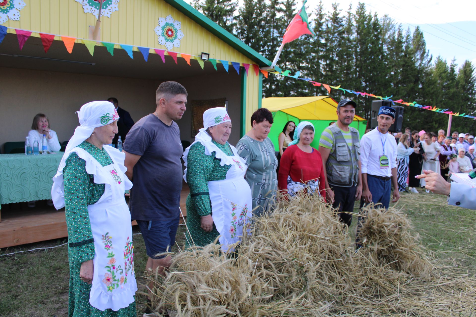 «Блогерлар сабан туе +Түгәрәк уен» (фотолар)