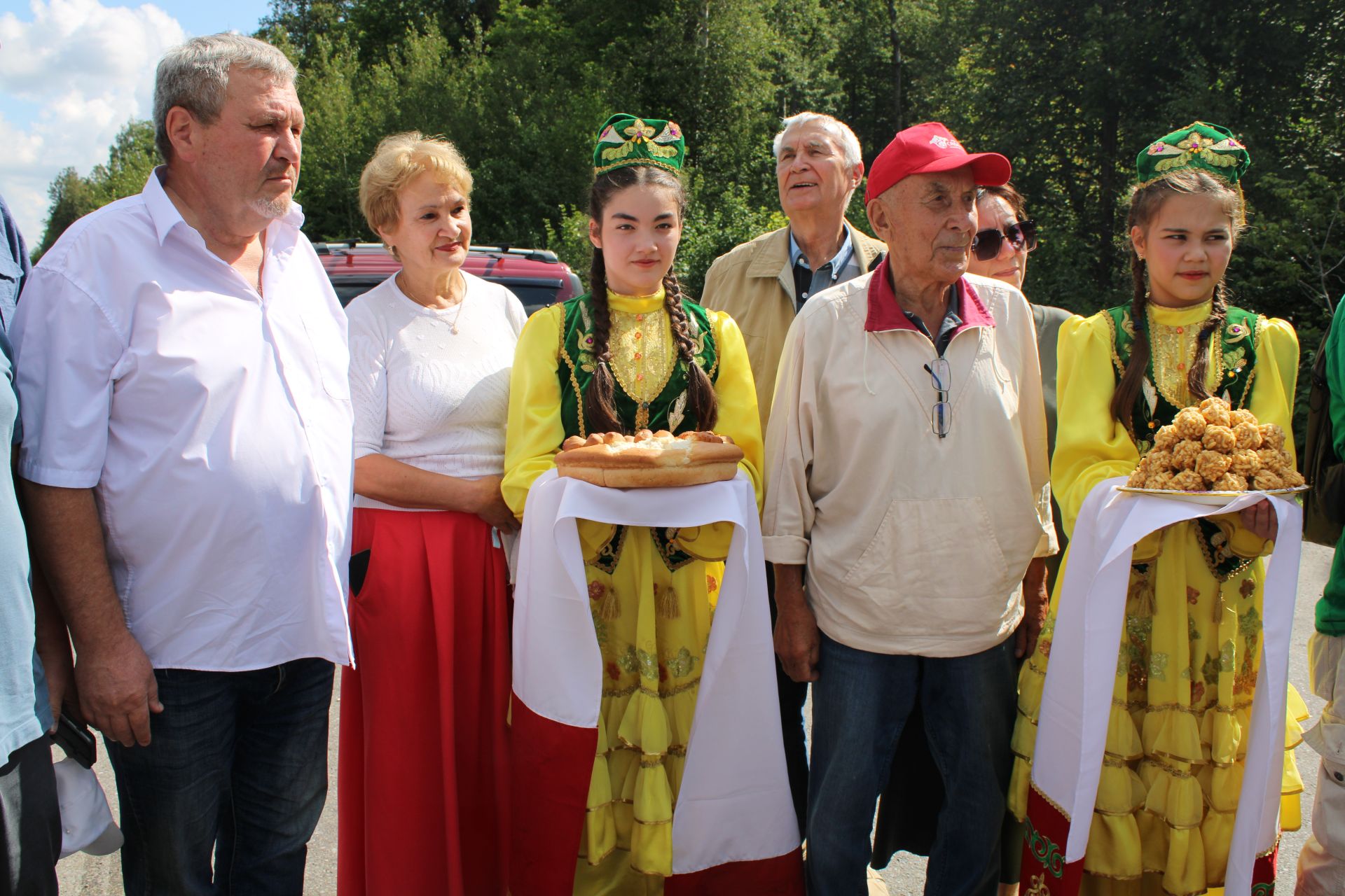 «Фатыйх Хөсни эзләре буйлап - Равил Фәйзуллин йөзүләре»