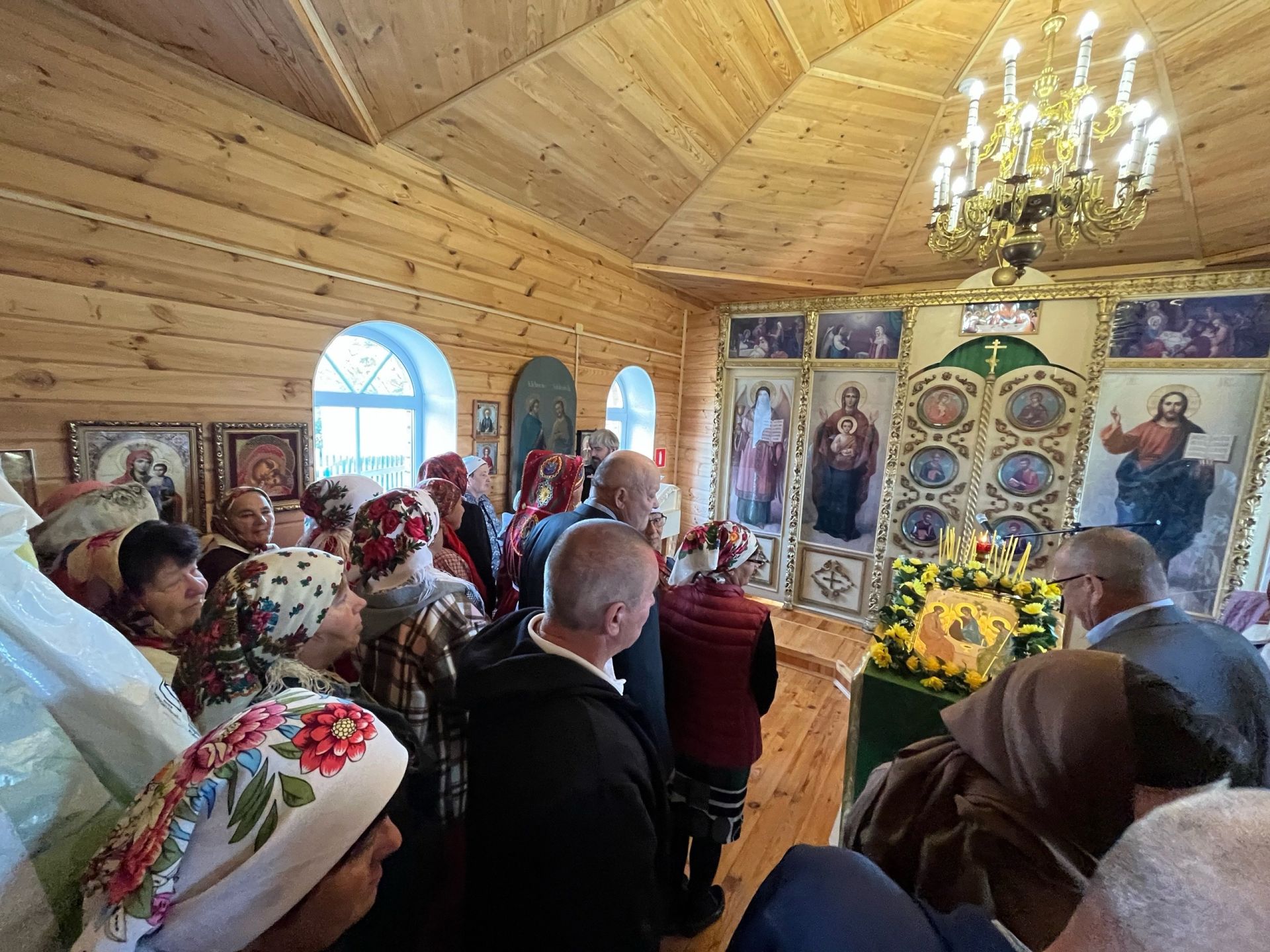 Прошла соборная служба и торжества по случаю 10-летия со дня освящения храма