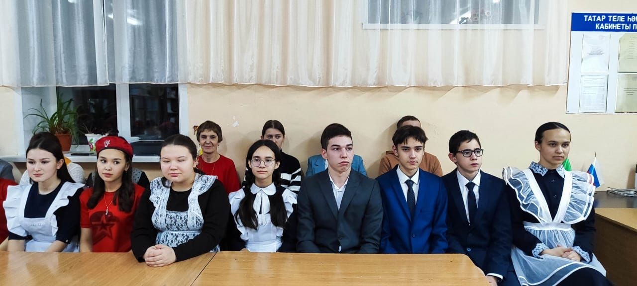 Район җитәкчелеге Шәтке  мәктәбе  укучылары  белән  күреште